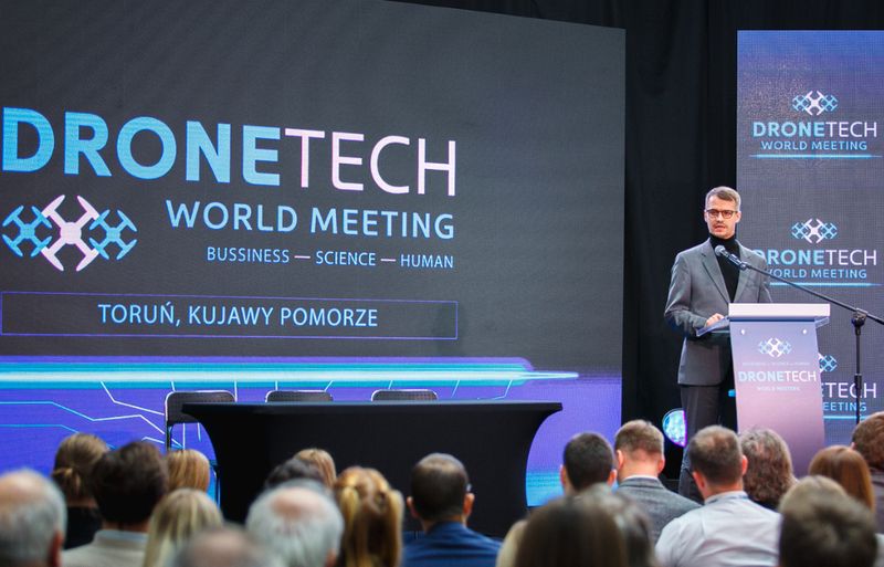 Присъствени и онлайн бизнес срещи по време на DroneTech World Meeting 2026 Присъствени и онлайн бизнес срещи по време на DroneTech World Meeting 2026